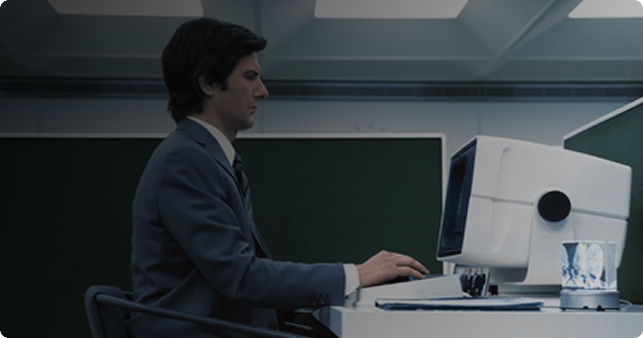 فريق BasisTrust أثناء العمل